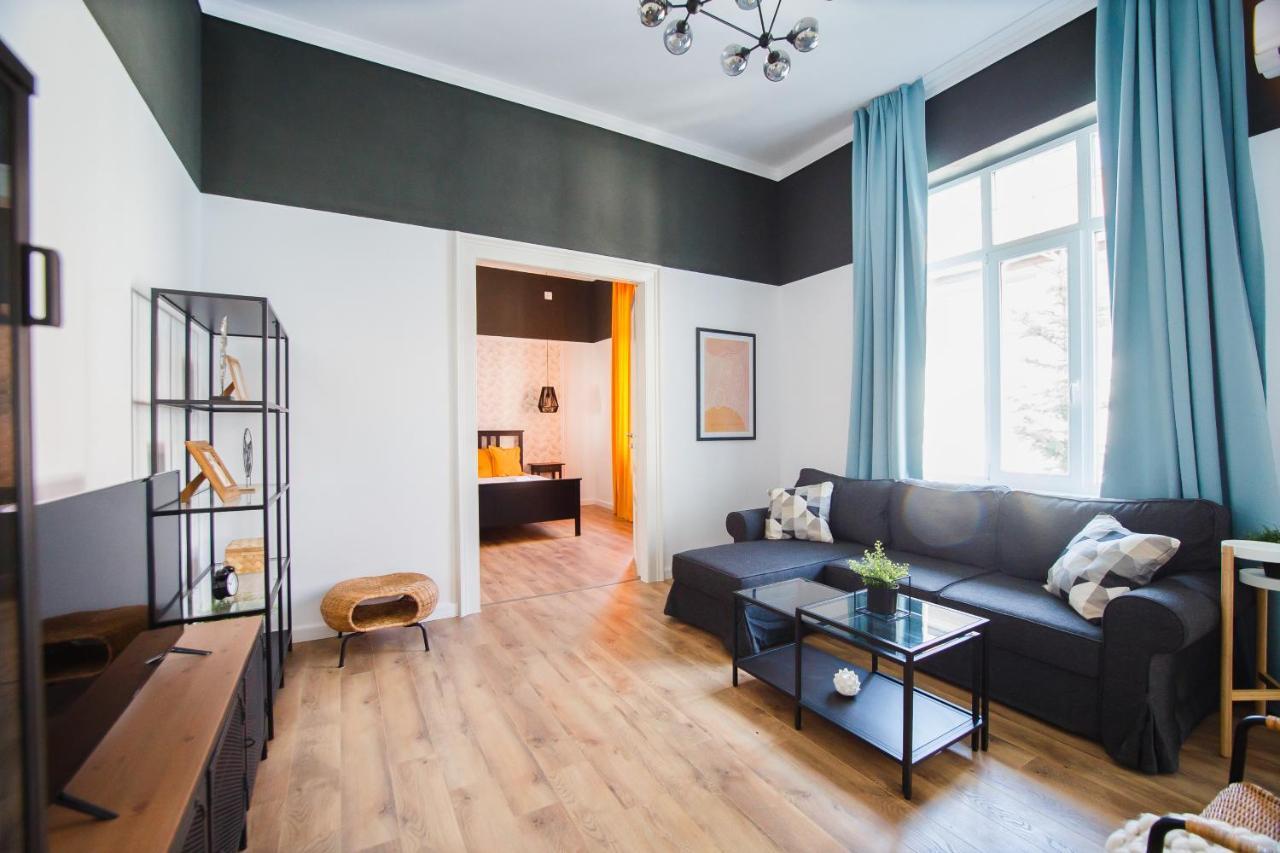 Super Central Spacious Apartment Oradea Exteriér fotografie
